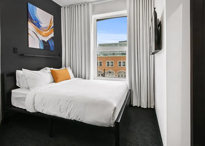 Lift Hotel Montreal